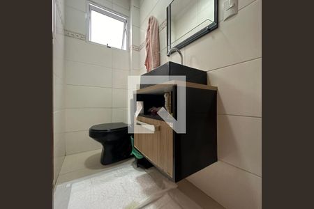 Casa à venda com 150m², 3 quartos e 2 vagasLavabo