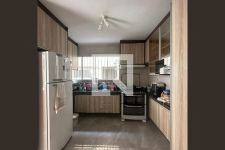 Casa à venda com 150m², 3 quartos e 2 vagasCozinha