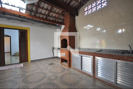 Casa à venda com 200m², 3 quartos e 3 vagasChurrasqueira