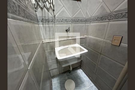 Casa para alugar com 60m², 2 quartos e sem vagaÁrea de Serviço