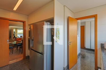 Apartamento à venda com 162m², 3 quartos e 4 vagasCozinha