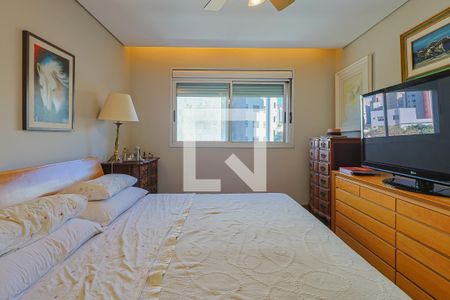 Apartamento à venda com 162m², 3 quartos e 4 vagasQuarto 2