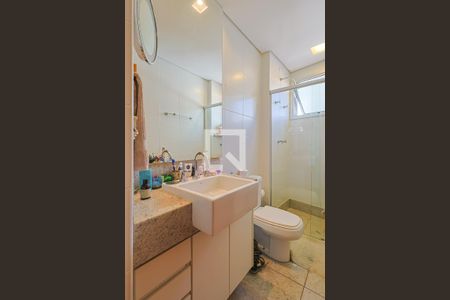 Apartamento à venda com 162m², 3 quartos e 4 vagasBanheiro 3