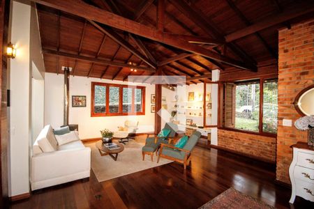 sala de casa de condomínio à venda com 4 quartos, 442m² em Ville de Montagne, Nova Lima