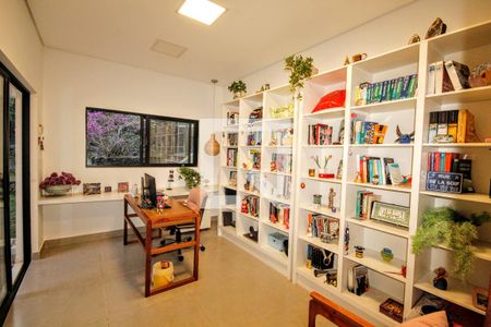 Casa de condomínio à venda com 442m², 4 quartos e 6 vagasQuarto 3