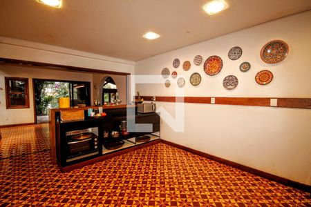 Casa de condomínio à venda com 442m², 4 quartos e 6 vagasCozinha