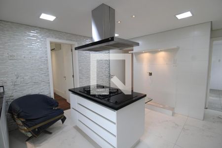 Apartamento à venda com 320m², 4 quartos e 6 vagasCozinha