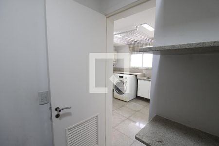 Apartamento à venda com 320m², 4 quartos e 6 vagasÁrea de Serviço