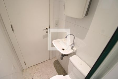 Apartamento à venda com 320m², 4 quartos e 6 vagasÁrea de Serviço - Banheiro