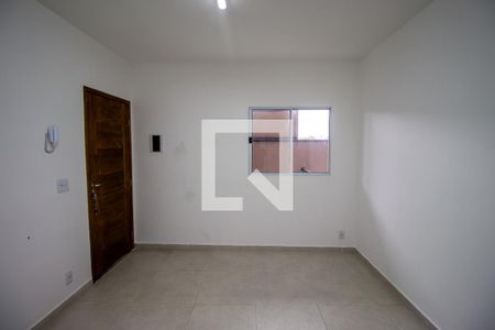 Sala de apartamento para alugar com 2 quartos, 45m² em Cidade Líder, São Paulo