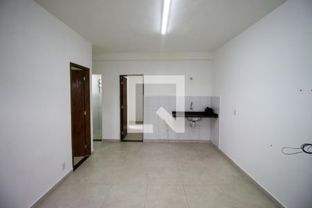 Sala de apartamento para alugar com 2 quartos, 45m² em Cidade Líder, São Paulo
