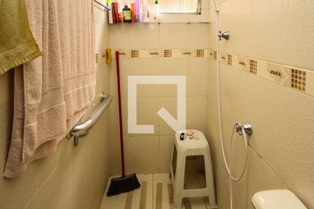 Casa à venda com 200m², 2 quartos e 3 vagas Casa à venda com 200m², 2 quartos e 3 vagasBanheiro da Suite