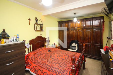 Casa à venda com 200m², 2 quartos e 3 vagas Casa à venda com 200m², 2 quartos e 3 vagasSuite