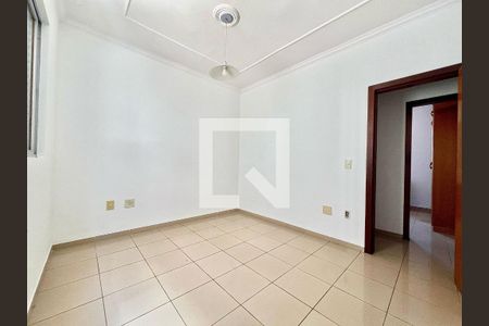 Apartamento à venda com 150m², 4 quartos e 4 vagasQuarto 3