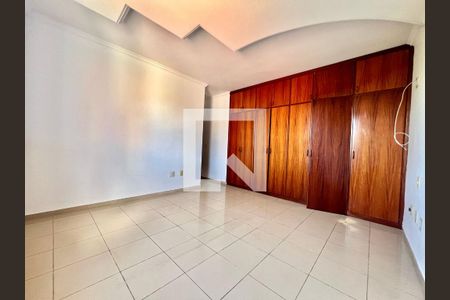 Apartamento à venda com 150m², 4 quartos e 4 vagasQuarto 4 - Suíte presidencial