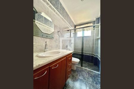 Apartamento à venda com 150m², 4 quartos e 4 vagasBanheiro social