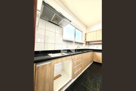 Apartamento à venda com 150m², 4 quartos e 4 vagasCozinha