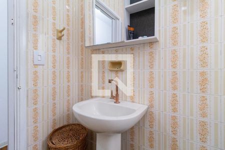 Casa à venda com 125m², 3 quartos e 2 vagasBanheiro 1