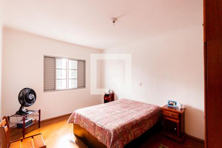 Casa à venda com 198m², 3 quartos e 2 vagasQuarto 3