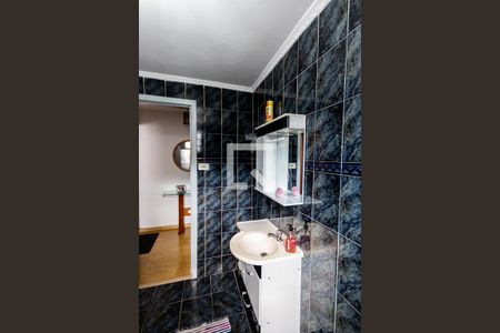 Casa à venda com 198m², 3 quartos e 2 vagasBanheiro