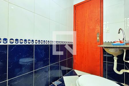 Casa à venda com 177m², 3 quartos e 4 vagasBanheiro 1