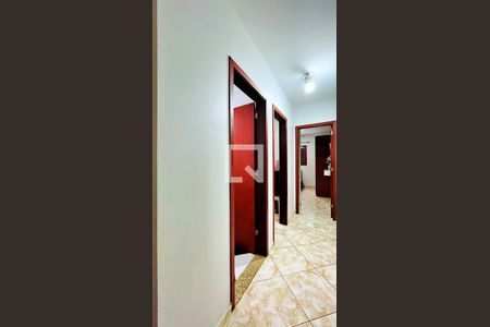 Casa à venda com 177m², 3 quartos e 4 vagasCorredor dos Dormitórios