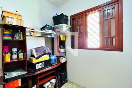 Casa à venda com 177m², 3 quartos e 4 vagasQuarto 2