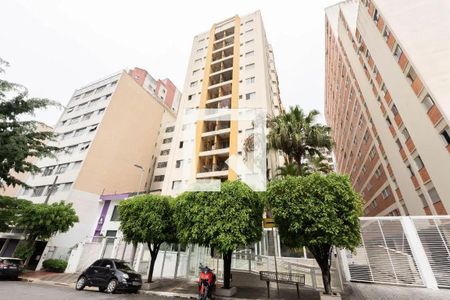 Apartamento para alugar com 60m², 2 quartos e 1 vaga Apartamento para alugar com 60m², 2 quartos e 1 vagaFachada
