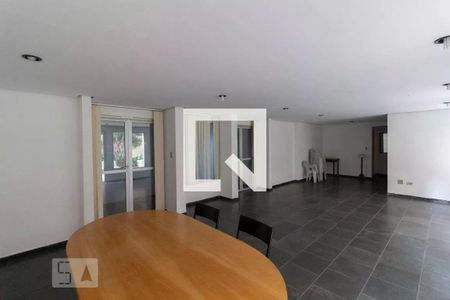 Apartamento para alugar com 60m², 2 quartos e 1 vaga Apartamento para alugar com 60m², 2 quartos e 1 vagaÁrea comum - Salão de festas