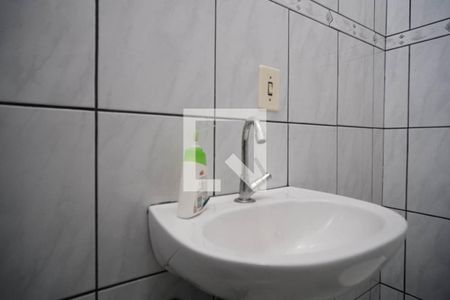 Casa de condomínio à venda com 103m², 3 quartos e 1 vagaBanheiro 2