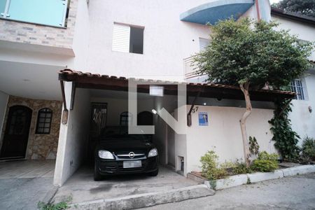 Casa de condomínio à venda com 103m², 3 quartos e 1 vagaFachada
