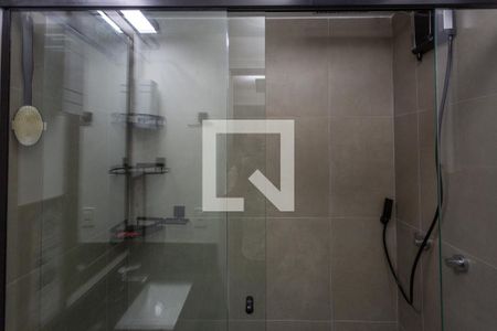 Banheiro de apartamento para alugar com 1 quarto, 25m² em Auxiliadora, Porto Alegre
