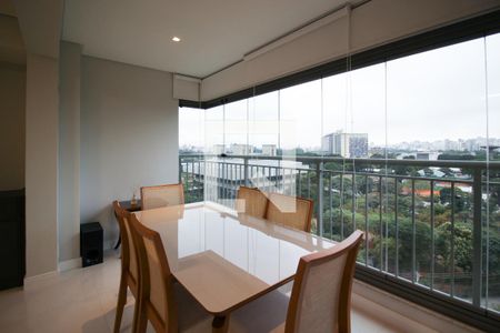 Varanda  de apartamento para alugar com 2 quartos, 77m² em Indianópolis, São Paulo