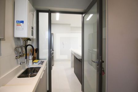 Apartamento para alugar com 77m², 2 quartos e 1 vagaÁrea de Serviço