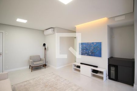 Sala de apartamento para alugar com 2 quartos, 77m² em Indianópolis, São Paulo