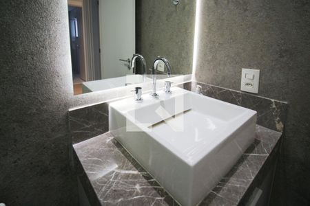 Apartamento para alugar com 77m², 2 quartos e 1 vagaBanheiro 