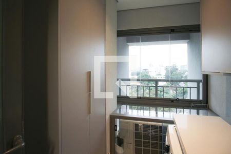 Apartamento para alugar com 77m², 2 quartos e 1 vagaÁrea de Serviço