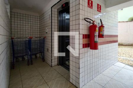 Apartamento para alugar com 42m², 2 quartos e 1 vagaElevador 