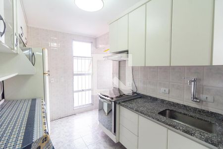 Cozinha de apartamento para alugar com 2 quartos, 67m² em Aliança, Osasco