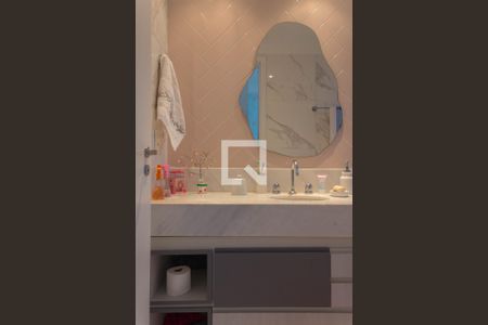 Apartamento à venda com 130m², 3 quartos e 2 vagas Apartamento à venda com 130m², 3 quartos e 2 vagasBanheiro da Suíte 2