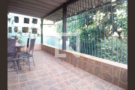 Casa à venda com 5 quartos, 300m² em Itaipu, Niterói