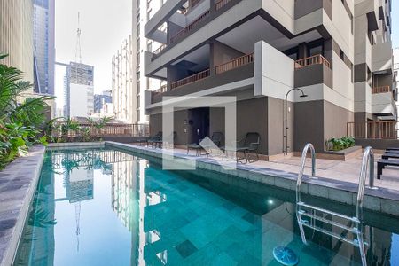 Studio à venda com 27m², 1 quarto e sem vaga Studio à venda com 27m², 1 quarto e sem vagaPiscina