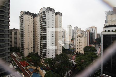 Vista de apartamento para alugar com 3 quartos, 120m² em Indianópolis, São Paulo