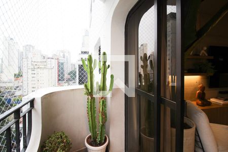 Varanda de apartamento para alugar com 3 quartos, 120m² em Indianópolis, São Paulo