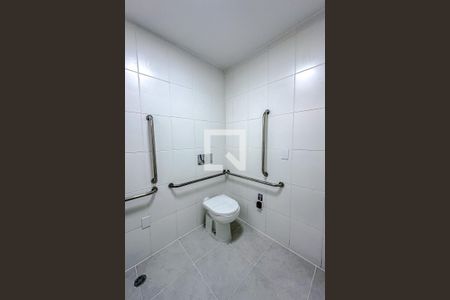 Banheiro de apartamento para alugar com 1 quarto, 40m² em Liberdade, São Paulo