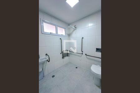 Banheiro de apartamento para alugar com 1 quarto, 40m² em Liberdade, São Paulo