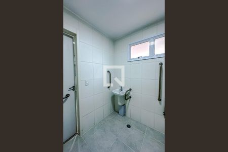 Banheiro de apartamento para alugar com 1 quarto, 40m² em Liberdade, São Paulo