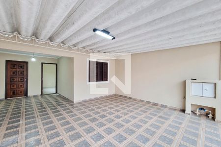 Casa para alugar com 150m², 3 quartos e 2 vagas Casa para alugar com 150m², 3 quartos e 2 vagasGaragem