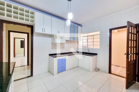 Casa para alugar com 150m², 3 quartos e 2 vagas Casa para alugar com 150m², 3 quartos e 2 vagasCozinha / Área de Serviço