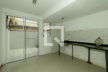 Casa de condomínio à venda com 81m², 2 quartos e 1 vaga Casa de condomínio à venda com 81m², 2 quartos e 1 vagaCozinha
